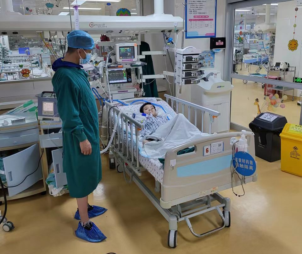 富源县跨省救护车出租公司