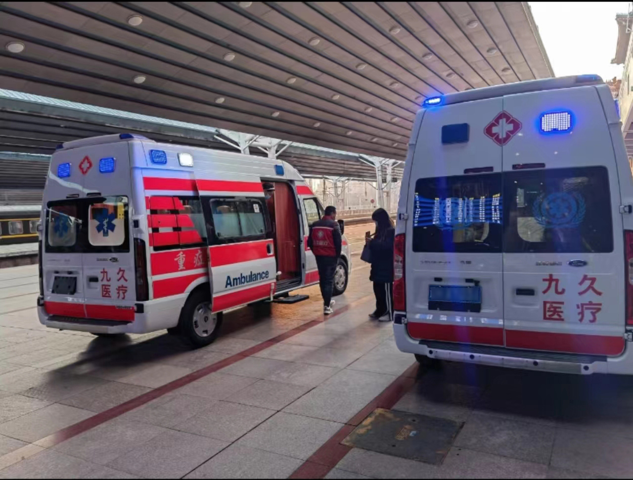 富源县救护车长途转运